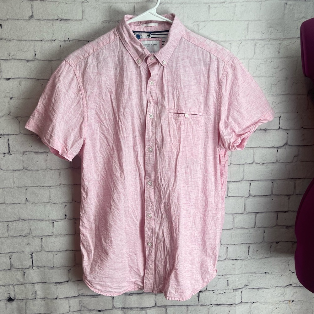 Denim and flower Ricky Singh size small pink short sleeve button shirt
